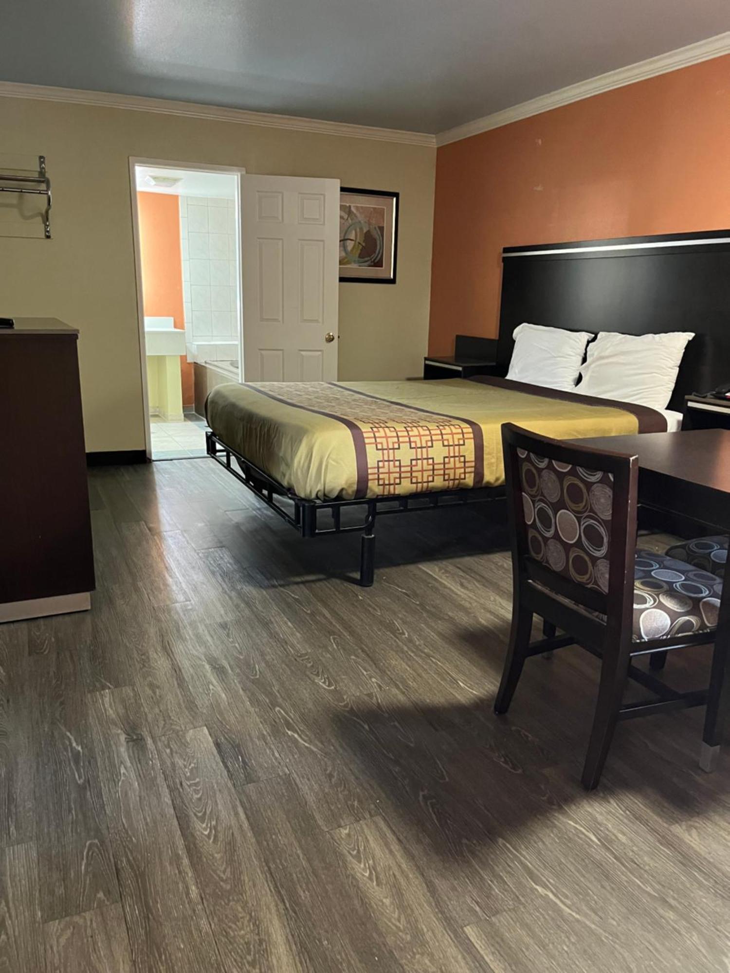 Rivera Inn & Suites Motel Пико-Ривера Экстерьер фото